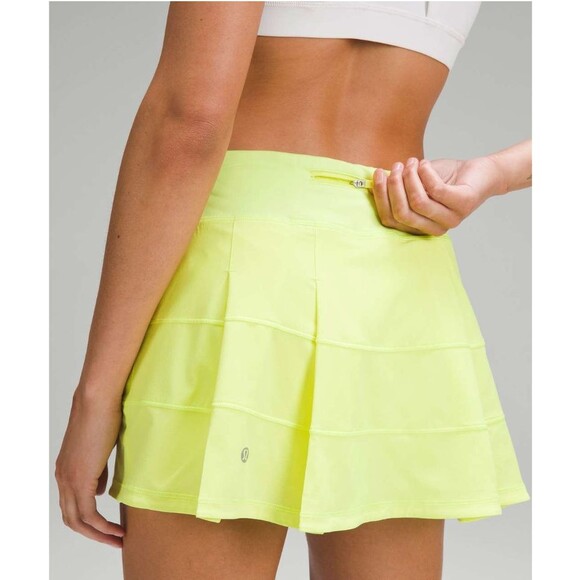 lululemon athletica Dresses & Skirts - Lululemon Pace Rival Mid-Rise Skirt in Neon Green/Yellow Size 8 Athletic Outdoor